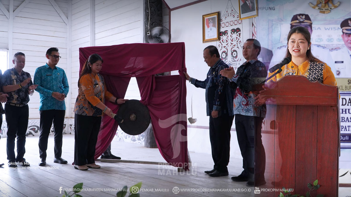 Bupati Mahulu Luncurkan Program RT dan Dasawisma di Long Hubung