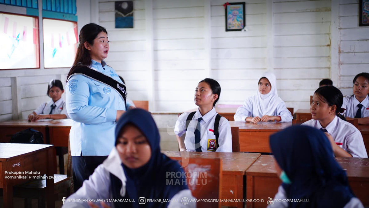 Bupati Mahulu Tinjau Sarana dan Prasarana Pendidikan SMPN 1 Long Apari