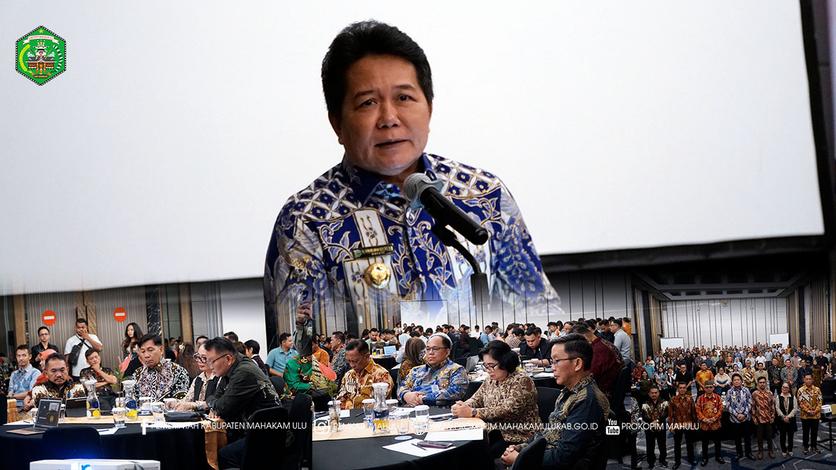 upati Mahakam Ulu (Mahulu), Dr. Bonifasius Belawan Geh, S.H., M.E., secara resmi membuka kegiatan Pendampingan Penyusunan Dokumen Sistem Akuntabilitas Kinerja Instansi Pemerintah (SAKIP) di lingkungan Pemerintah Daerah Kabupaten Mahulu Tahun 2025. Kegiatan ini berlangsung di Yogyakarta, pada Jumat (26/07/2025). 