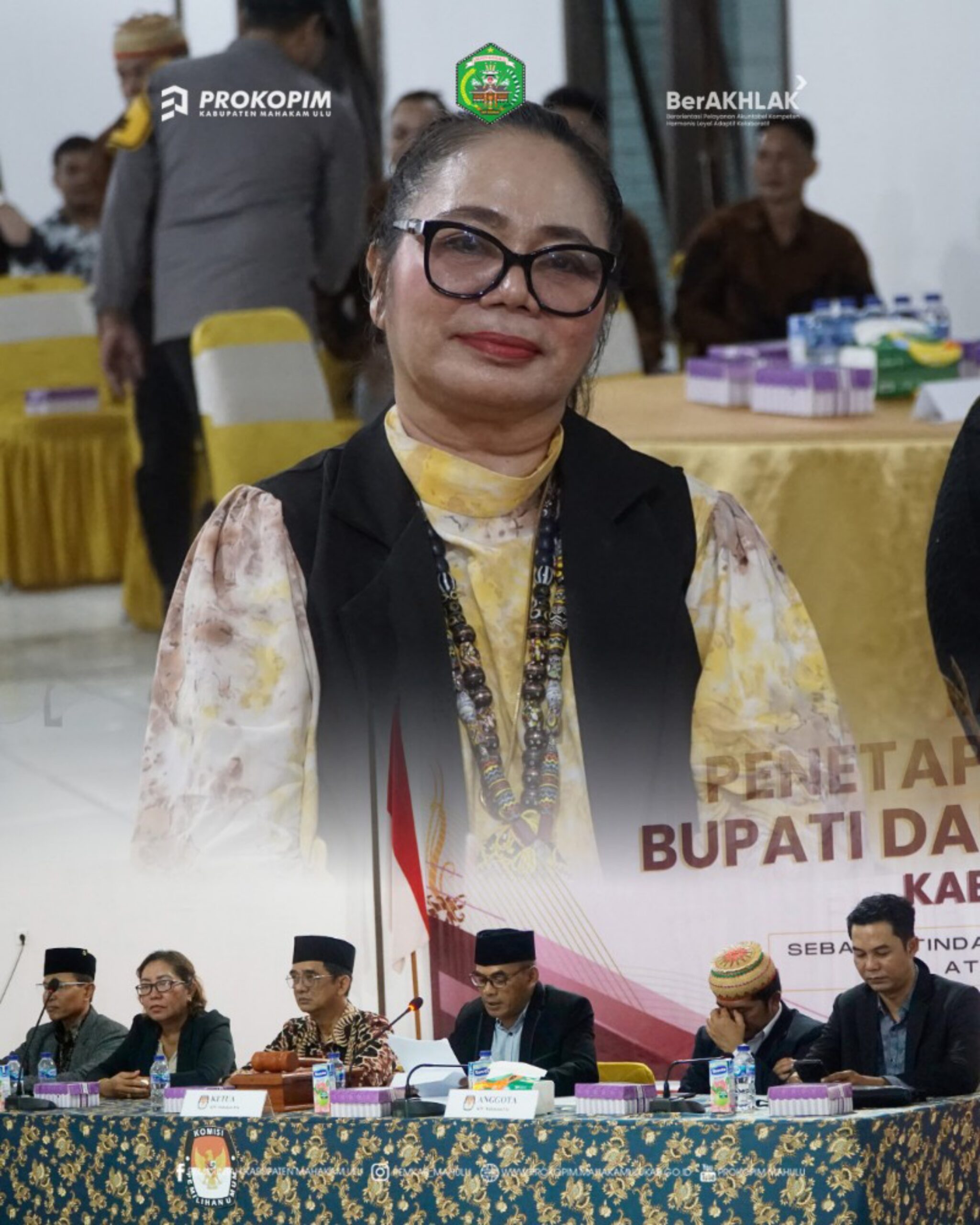 Bupati Mahakam Ulu (Mahulu), Dr. Bonifasius Belawan Geh, S.H., M.E., yang dalam hal ini diwakili oleh Plt. Asisten II Bidang Ekonomi dan Pembangunan, Wenefrida Kayang, S.Sos., M.Si., menghadiri Rapat Pleno Terbuka Penetapan Pasangan Calon Bupati dan Wakil Bupati terpilih kabupaten Mahakam Ulu, di Gedung Pertemuan Umum (BPU) Ujoh Bilang kecamatan Long bagun.