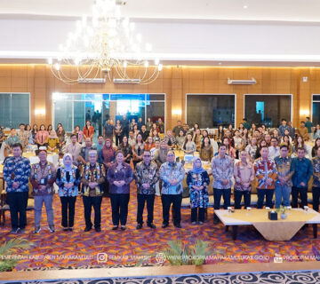 Samarinda – Pemerintah Kabupaten (Pemkab) Mahakam Ulu (Mahulu) melalui Badan Perencanaan, Pembangunan, Penelitian, dan Pengembangan Daerah (Bappelitbangda) melaksanakan kegiatan Sosialisasi dan Pendampingan Aplikasi SRIKANDI Versi 3 serta Pengelolaan Arsip Dinamis Tahun 2025 di Pemerintahan Daerah Kabupaten Mahulu, sebagai langkah untuk memperkuat tata kelola administrasi dan kearsipan berbasis digital.