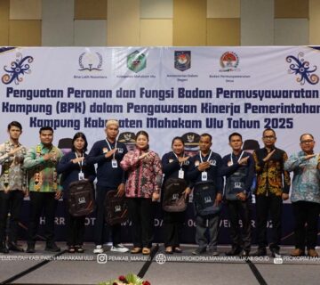 Samarinda — Bupati Mahakam Ulu (Mahulu), Angela Idang Belawan menegaskan pentingnya sinergi antara Badan Permusyawaratan Kampung (BPK) dan Pemerintah Kampung dalam menjalankan fungsi pemerintahan di tingkat kampung. 