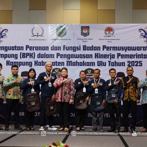 Cover BeritaFGF Samarinda — Bupati Mahakam Ulu (Mahulu), Angela Idang Belawan menegaskan pentingnya sinergi antara Badan Permusyawaratan Kampung (BPK) dan Pemerintah Kampung dalam menjalankan fungsi pemerintahan di tingkat kampung.