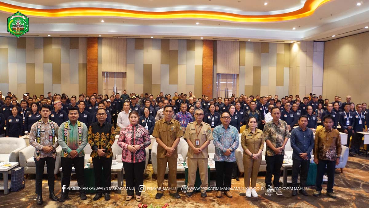 Samarinda — Pemerintah Kabupaten (Pemkab) Mahakam Ulu (Mahulu) melalui Dinas Pemberdayaan Masyarakat dan Kampung (DPMK) menyelenggarakan kegiatan Penguatan Peranan dan Fungsi Badan Permusyawaratan Kampung (BPK) dalam Pengawasan Kinerja Pemerintahan Kampung se-Kabupaten Mahakam Ulu Tahun 2025, di Hotel Harris Samarinda. Selasa (04/11/2025)