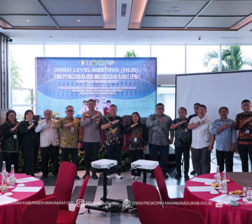 Samarinda – Pemerintah Kabupaten (Pemkab) Mahakam Ulu (Mahulu) mengikuti High Level Meeting (HLM)  Tim Pengendalian Inflasi Daerah (TPID) menjelang Hari Raya Natal dan Tahun Baru, yang dilaksanakan di Fugo Hotel Samarinda, Jumat (19/12/2025).