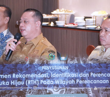 Samarinda – Mewakili Bupati Mahakam Ulu (Mahulu), Angela Idang Belawan, kegiatan Focus Group Discussion (FGD) II, Penyusunan Dokumen Rekomendasi, Identifikasi, dan Perencanaan Ruang Terbuka Hijau (RTH) Wilayah Perencanaan Ujoh Bilang serta Pengembangan Website Database Keanekaragaman Hayati resmi dibuka oleh Sekretaris Daerah Kabupaten Mahulu, Dr. Stephanus Madang, S.Sos., M.M., pada Selasa (09/12/2025) di Samarinda.