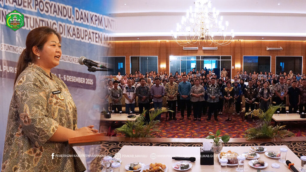 Samarinda — Bupati Mahakam Ulu (Mahulu), Angela Idang Belawan, memberikan arahan pada kegiatan Penguatan Kapasitas Pemberdayaan Kesejahteraan Keluarga (PKK), Kader Posyandu, dan Kader Pembangunan Manusia (KPM) untuk Mempercepat Konvergensi Penurunan Stunting di Kabupaten Mahakam Ulu, yang berlangsung di Ballroom Hotel Puri Senyiur Samarinda. Jumat (05/12/2025)