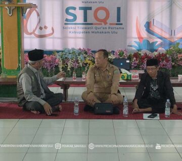 Ujoh Bilang – Pemerintah Kabupaten (Pemkab) Mahakam Ulu (Mahulu) terus berkomitmen mendorong kesiapan putra-putri daerah untuk dapat mengikuti dan berprestasi pada Musabaqah Tilawatil Qur’an (MTQ) tingkat Provinsi Kalimantan Timur. Meski berusia 12 tahun dan menjadi kabupaten termuda, Mahulu optimis mampu menunjukkan kemampuan terbaiknya pada ajang tersebut.
