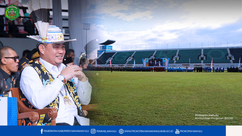 Samarinda – Wakil Bupati (Wabup) Mahakam Ulu (Mahulu), Suhuk, S.E., mewakili Bupati Mahakam Ulu Angela Idang Belawan, menghadiri Upacara Peringatan Hari Ulang Tahun (HUT) ke-69 Provinsi Kalimantan Timur (Kaltim) yang digelar di Stadion Gelora Kadrie Oening, Samarinda, Jumat (09/01/2026).