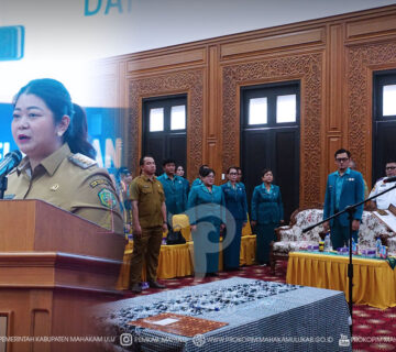 Ujoh Bilang – Bupati Mahakam Ulu (Mahulu), Angela Idang Belawan, secara resmi melantik Pengurus Tim Penggerak (TP) Pemberdayaan Kesejahteraan Keluarga (PKK) Kabupaten dan Tim Pembina Posyandu Kabupaten Mahulu Periode 2026–2030, yang dilaksanakan di Ballroom Kantor Bupati Lt.3. Senin (29/6/26)