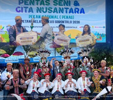 “Kontingen Kabupaten Mahulu, yang mewakili Provinsi Kalimantan Timur berhasil meraih Juara I pada Lomba Tari Daerah dalam Pagelaran Seni Budaya dan Gita Nusantara Pekan Nasional (PENAS) Petani Nelayan XVII Tahun 2026 di Gorontalo, mengungguli peserta dari berbagai provinsi di Indonesia”