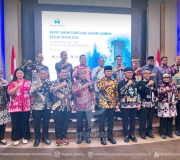Samarinda - Bupati Mahakam Ulu, Angela Idang Belawan, menghadiri Rapat Umum Pemegang Saham (RUPS) Lainnya Kedua PT BPD Kaltim Kaltara Tahun 2026 yang membahas sejumlah agenda strategis, salah satunya pergantian jajaran Direksi dan Komisaris seiring berakhirnya masa jabatan para pejabat tersebut.
