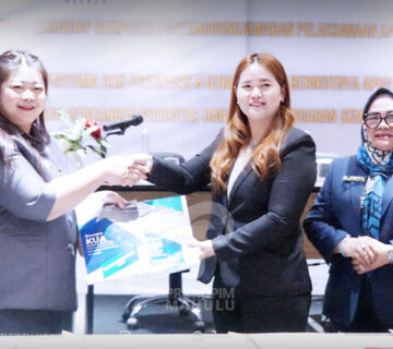 Samarinda– Pemerintah Kabupaten (Pemkab) Mahakam Ulu (Mahulu) bersama DPRD Kabupaten Mahulu, menggelar Rapat Paripurna dalam rangka Penyampaian Rancangan Kebijakan Umum Anggaran (KUA) serta Prioritas dan Plafon Anggaran Sementara (PPAS) APBD Tahun Anggaran 2027, di Ballroom Hotel Fugo Samarinda. Jumat ( 17/07/2026) 