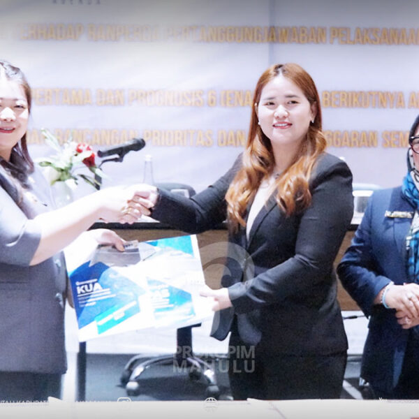 181 Samarinda– Pemerintah Kabupaten (Pemkab) Mahakam Ulu (Mahulu) bersama DPRD Kabupaten Mahulu, menggelar Rapat Paripurna dalam rangka Penyampaian Rancangan Kebijakan Umum Anggaran (KUA) serta Prioritas dan Plafon Anggaran Sementara (PPAS) APBD Tahun Anggaran 2027, di Ballroom Hotel Fugo Samarinda. Jumat ( 17/07/2026)