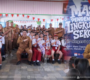 Ujoh Bilang – Wakil Bupati (Wabup) Mahakam Ulu (Mahulu), Suhuk, S.E., melakukan monitoring dan evaluasi pelaksanaan Masa Pengenalan Lingkungan Sekolah (MPLS) Tahun Ajaran 2026/2027 di SD Negeri 01 Long Bagun dan SMP Negeri 01 Long Bagun, Senin (13/7/2026).