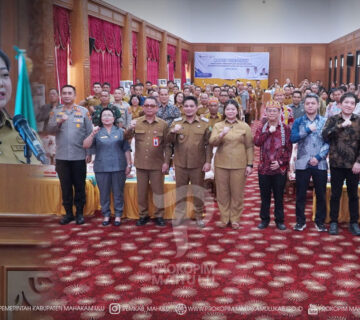 Ujoh Bilang – Pemerintah Kabupaten (Pemkab) Mahakam Ulu (Mahulu) terus menunjukkan komitmennya dalam mendorong percepatan pembangunan daerah melalui pengembangan sektor energi berkelanjutan. Hal tersebut ditandai dengan dibukanya secara resmi kegiatan Sosialisasi Proyek Pembangkit Listrik Tenaga Air (PLTA) Batoq Kelo berkapasitas 300 Megawatt oleh Bupati Mahakam Ulu di Ballroom Lantai III Kantor Bupati Mahulu, Senin (06/07/2026).
