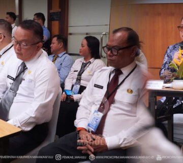 Samarinda – Pemerintah Kabupaten (Pemkab) Mahakam Ulu (Mahulu) menggelar tahapan Presentasi Makalah dan Wawancara dalam rangka Seleksi Terbuka Pengisian Jabatan Pimpinan Tinggi (JPT) Pratama Tahun 2026. Sesuai dengan Pengumuman Panitia Seleksi Terbuka Jabatan Pimpinan Tinggi Pratama Nomor: 009/ST-JPTP-MU/VII/2026 tentang Hasil Seleksi Administrasi dan Tahapan Selanjutnya Seleksi Terbuka Pengisian Jabatan Pimpinan Tinggi Pratama di Lingkungan Pemerintah Kabupaten Mahakam Ulu Tahun 2026.