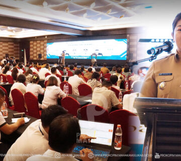Balikpapan – Bupati Mahakam Ulu (Mahulu), Angela Idang Belawan,  menegaskan bahwa penyusunan Rencana Pembangunan Jangka Menengah (RPJM) Kampung harus selaras dengan arah pembangunan daerah dan tidak boleh berjalan sendiri.
