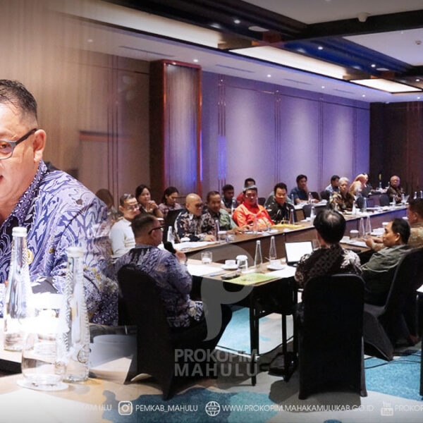 Samarinda – Pemerintah Kabupaten (Pemkab) Mahakam Ulu (Mahulu), terus memperkuat langkah strategis dalam memastikan ketersediaan energi listrik yang terjangkau, andal, dan berkelanjutan bagi masyarakat hingga ke kampung-kampung yang belum sepenuhnya terjangkau jaringan listrik konvensional.
