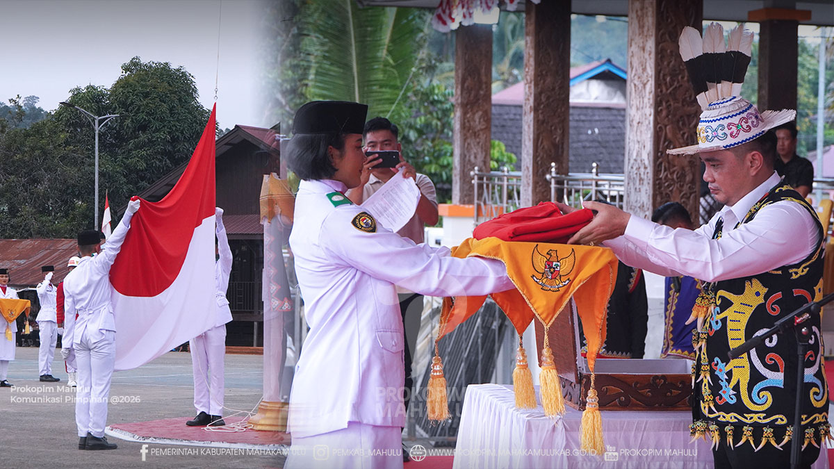 Ujoh Bilang - Wakil Bupati Mahakam Ulu (Mahulu), Suhuk, S.E., memimpin Upacara Penurunan Bendera Merah Putih dalam rangka memperingati Hari Ulang Tahun (HUT) ke-81 Kemerdekaan Republik Indonesia di Lapangan Alun-Alun Ujoh Bilang, Senin (17/08/2026) sore.